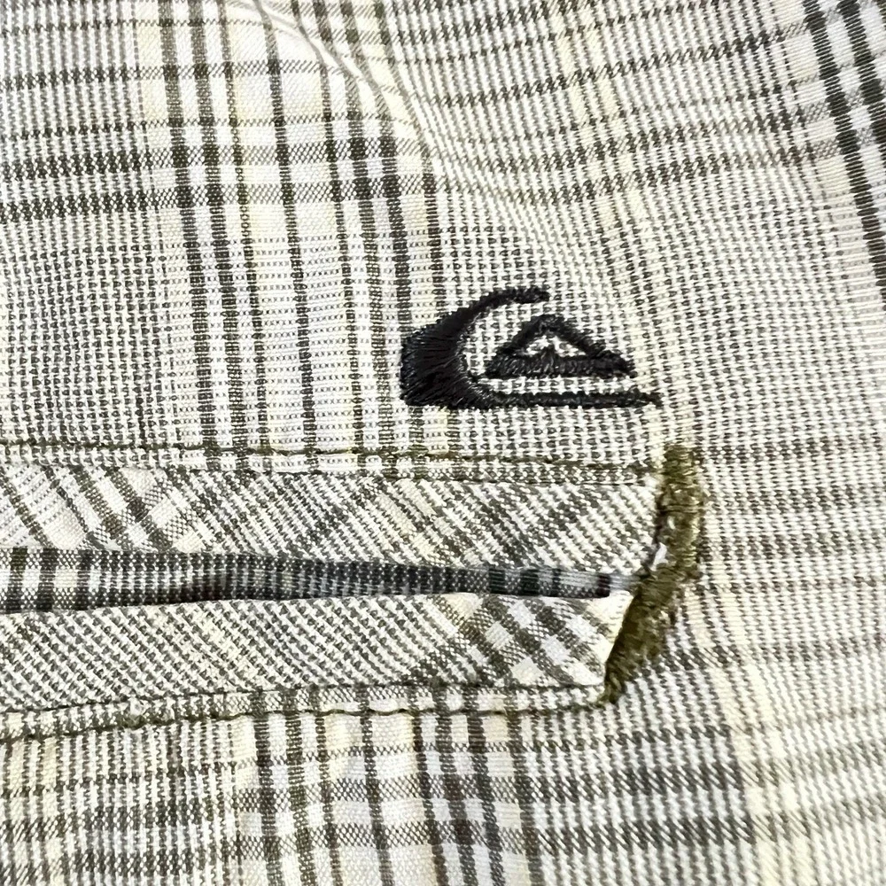 Quicksilver board Shorts Mens 38 white Gray Plaid‎ Chino Flat Front Comfort - Picture 5 of 7